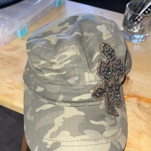 Woman’s Camo cap